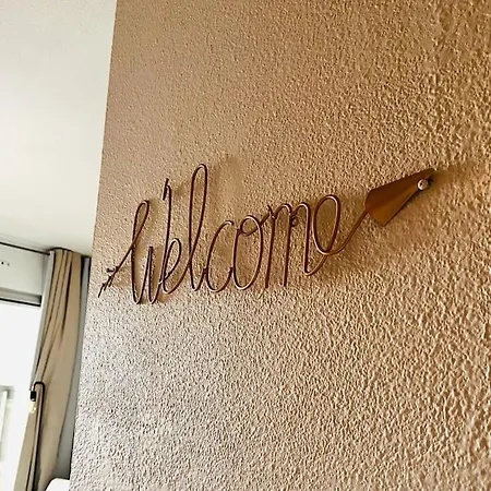 Le Dauphin - 150m De La - Piscine - La Grande-Motte