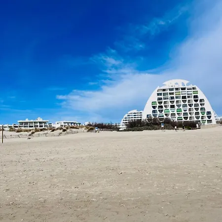 Le Dauphin - 150m De La - Piscine - * La Grande-Motte