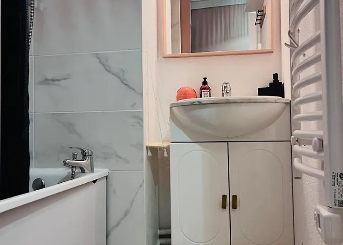 Apartamento Le Dauphin - 150m De La - Piscine - *